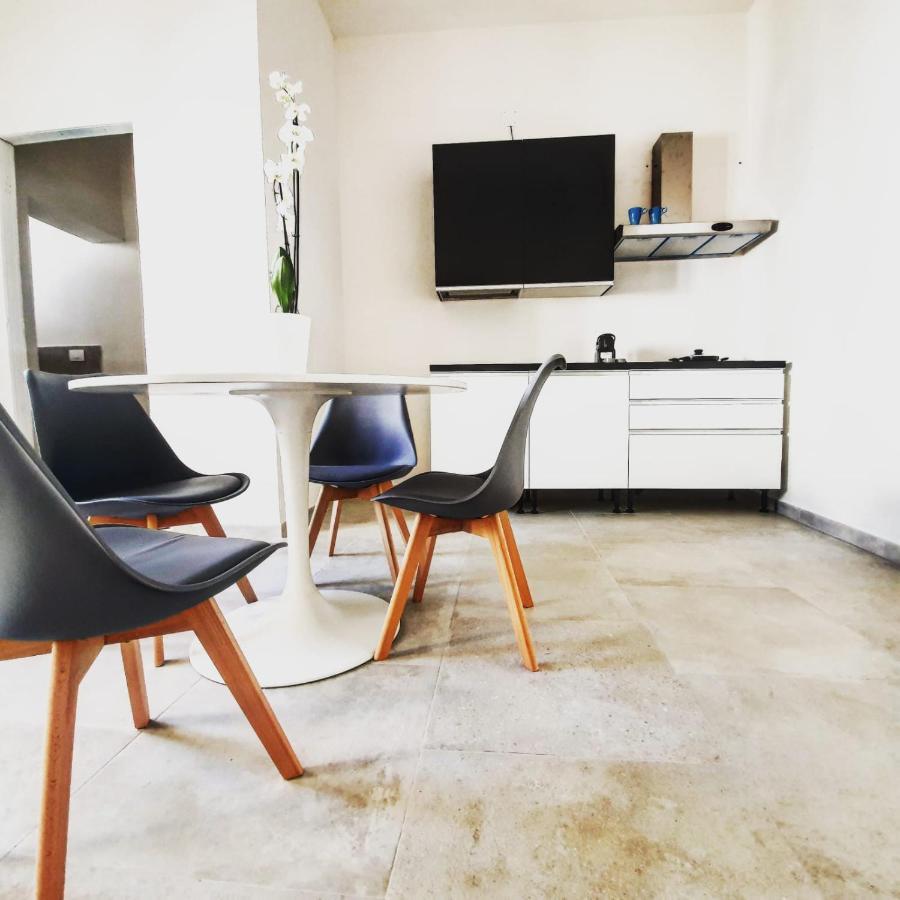 Ferienwohnung Palazzo Cacace Monopoli Exterior foto